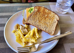 カナダ　ホームステイ　ご飯