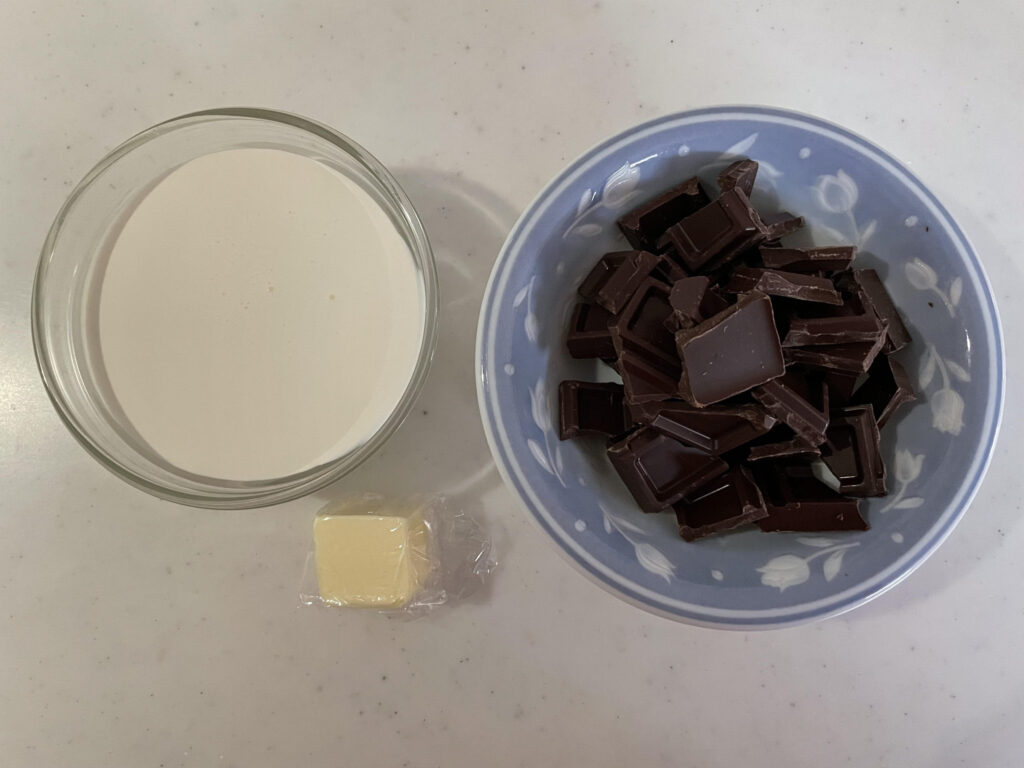 生チョコレートタルトの材料